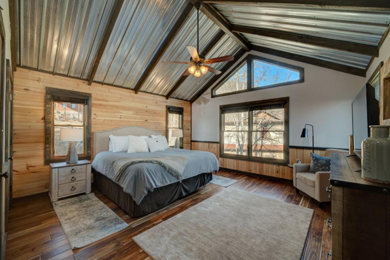 Bear Claw Cabin Blue Ridge Exterior photo